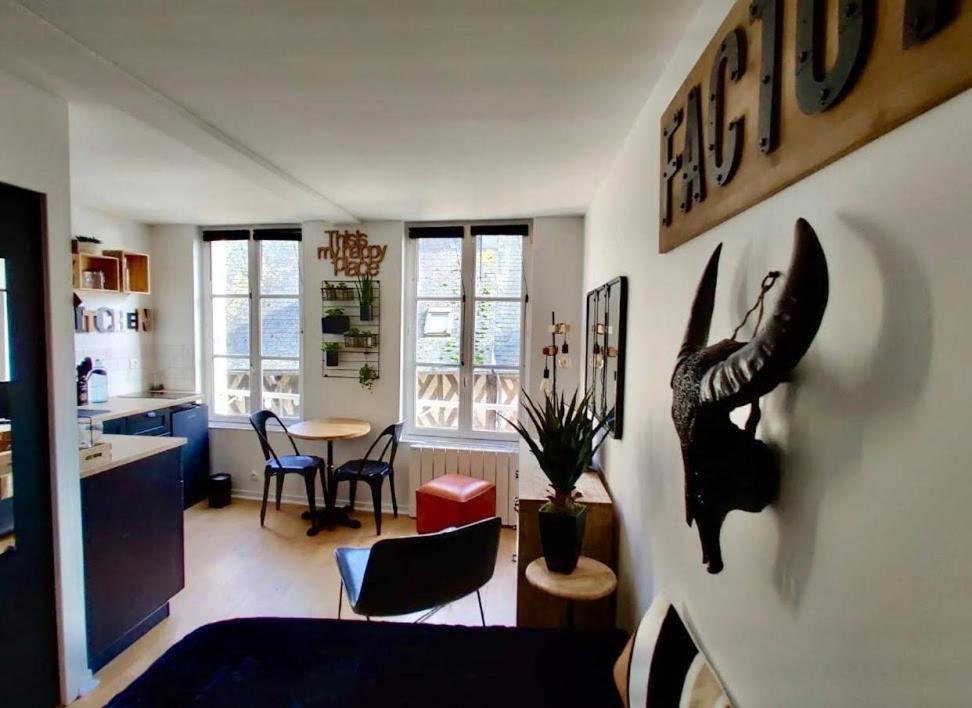 Apartment Escapade A